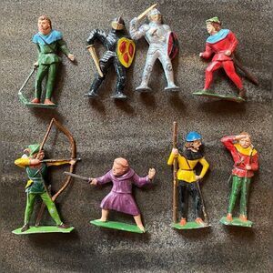 Lot 8 Robin Hood Friar Tuck Merry Men Cast Lead Figures Vintage Manoil 1940/50